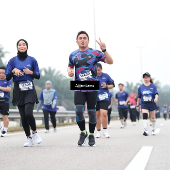 Runner Photo 7418648