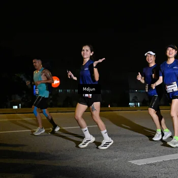 Runner Photo 7418649