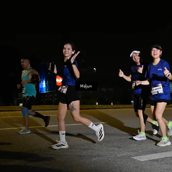 Runner Photo 7418660