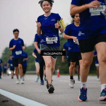Runner Photo 7418667