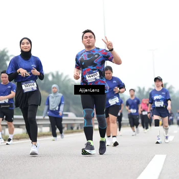 Runner Photo 7418685