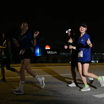 Runner Photo 7418688