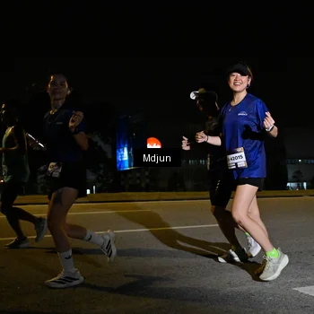 Runner Photo 7418689