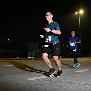 Runner Photo 7418695