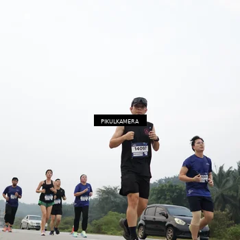 Runner Photo 7418717