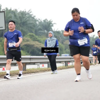 Runner Photo 7418725