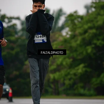 Runner Photo 7418736