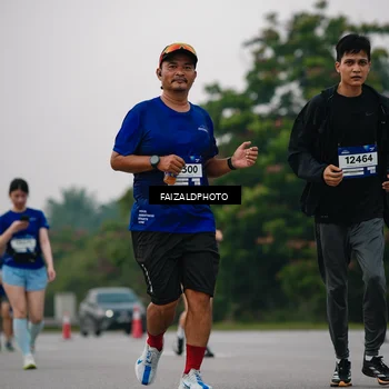 Runner Photo 7418740
