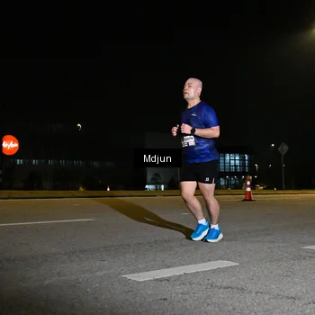 Runner Photo 7418746