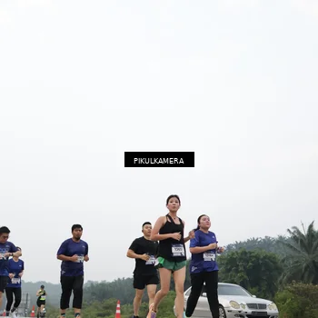 Runner Photo 7418748