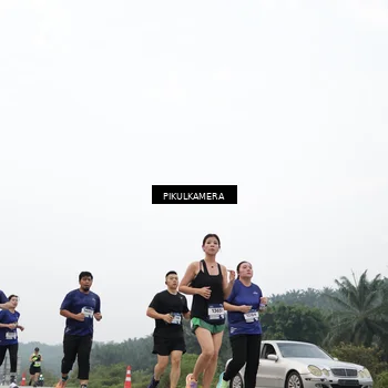 Runner Photo 7418759