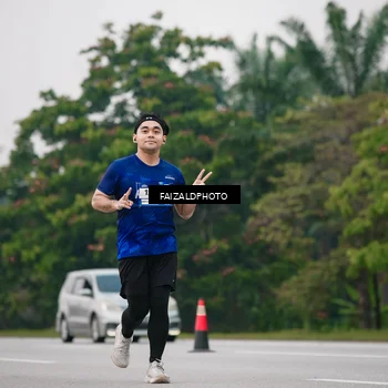 Runner Photo 7418764