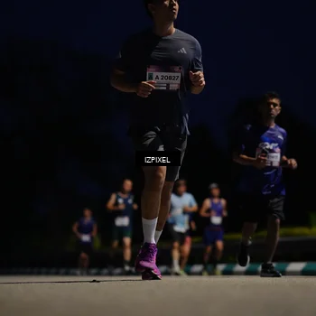 Runner Photo 7418806