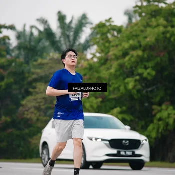 Runner Photo 7418808