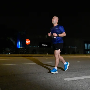Runner Photo 7418809
