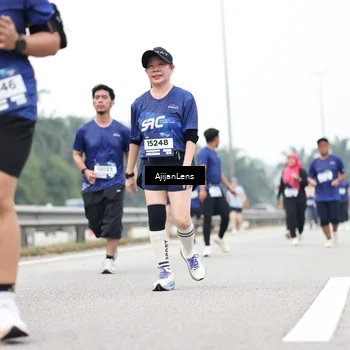 Runner Photo 7418810