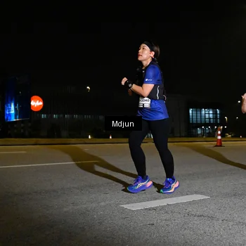 Runner Photo 7418821