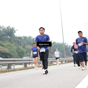 Runner Photo 7418825