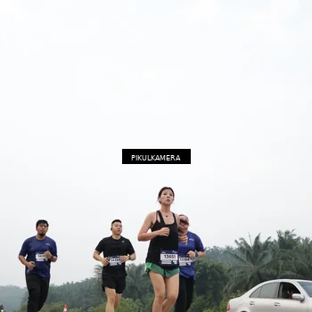 Runner Photo 7418839
