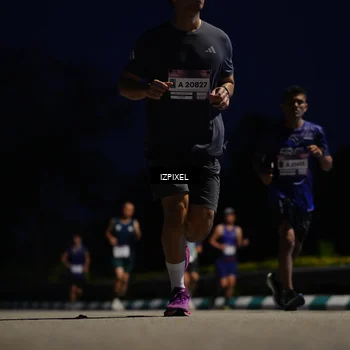 Runner Photo 7418840