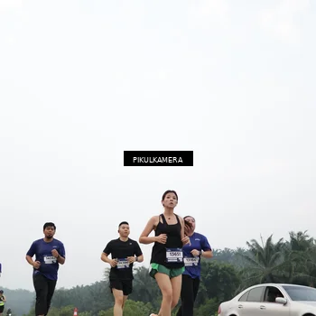 Runner Photo 7418842