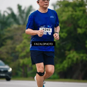 Runner Photo 7418851