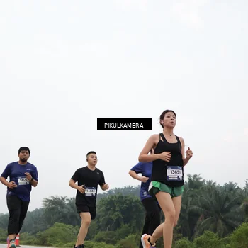 Runner Photo 7418854