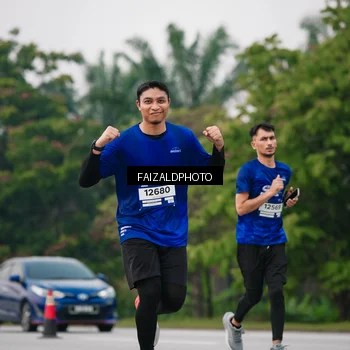 Runner Photo 7418864