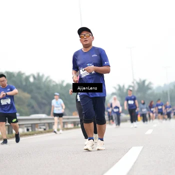 Runner Photo 7418867