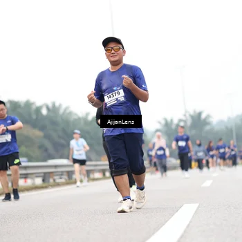 Runner Photo 7418870