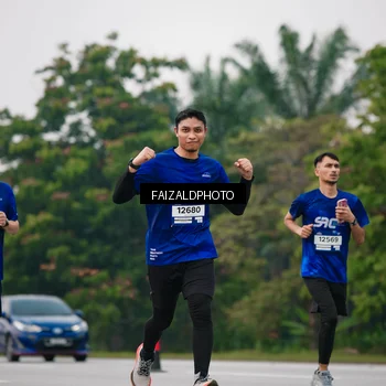 Runner Photo 7418872