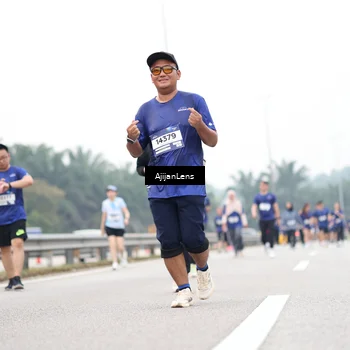 Runner Photo 7418879