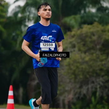 Runner Photo 7418890