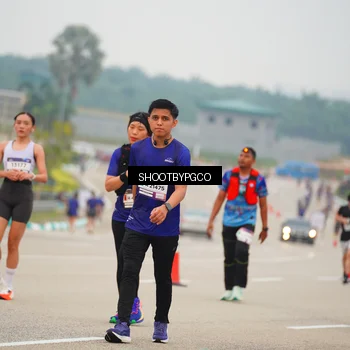 Runner Photo 7418891