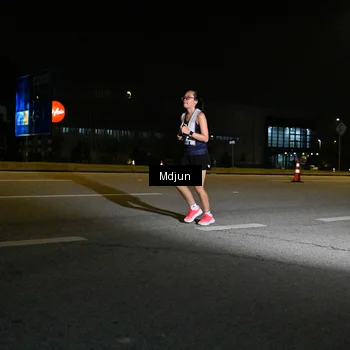 Runner Photo 7418898