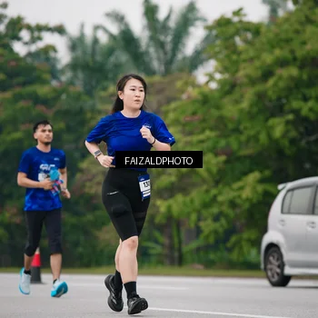 Runner Photo 7418899