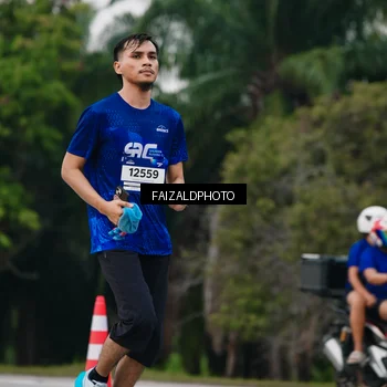 Runner Photo 7418900