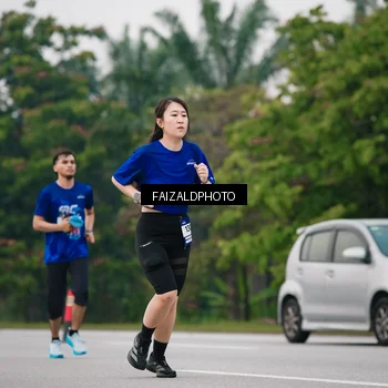 Runner Photo 7418902