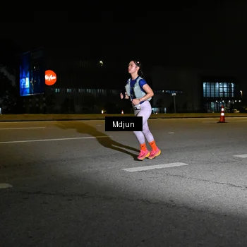 Runner Photo 7418911