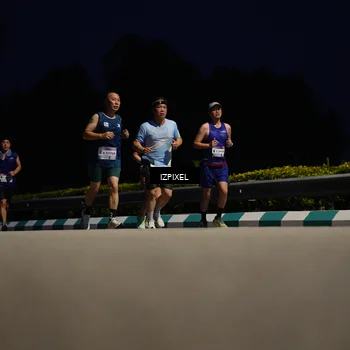 Runner Photo 7418925