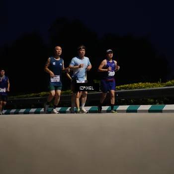 Runner Photo 7418937