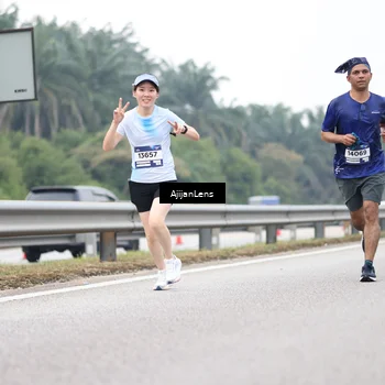 Runner Photo 7418939