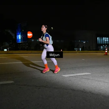Runner Photo 7418945