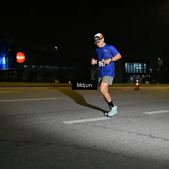 Runner Photo 7418950