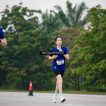 Runner Photo 7418960