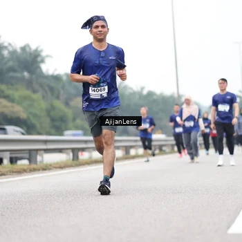 Runner Photo 7418965