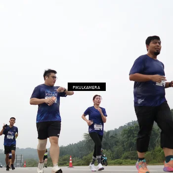 Runner Photo 7418967