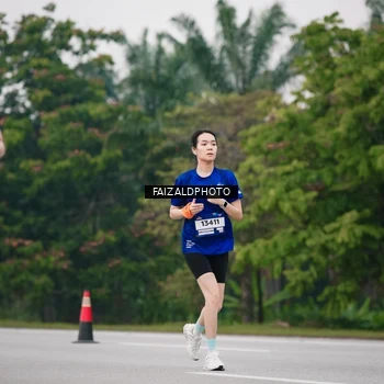 Runner Photo 7418974