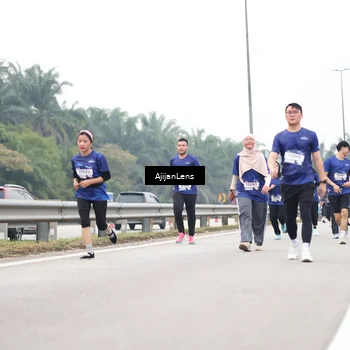 Runner Photo 7418989