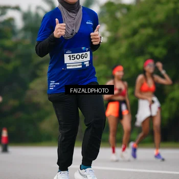 Runner Photo 7418996